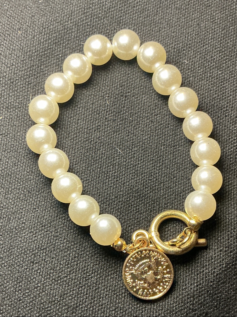 ⭐ Pearl Charm Bracelet Gold Toggle Clasp Elegant Stretch Bracelet